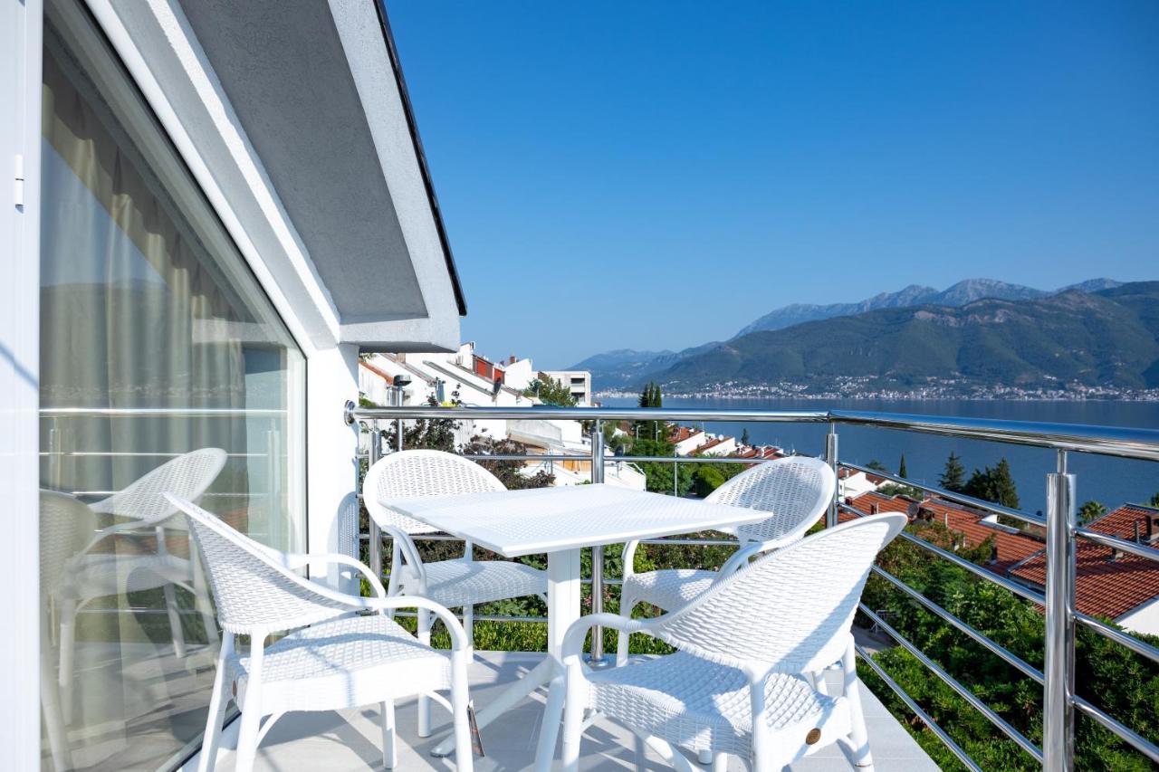 Boka 2 Apartment Krasici Exterior photo